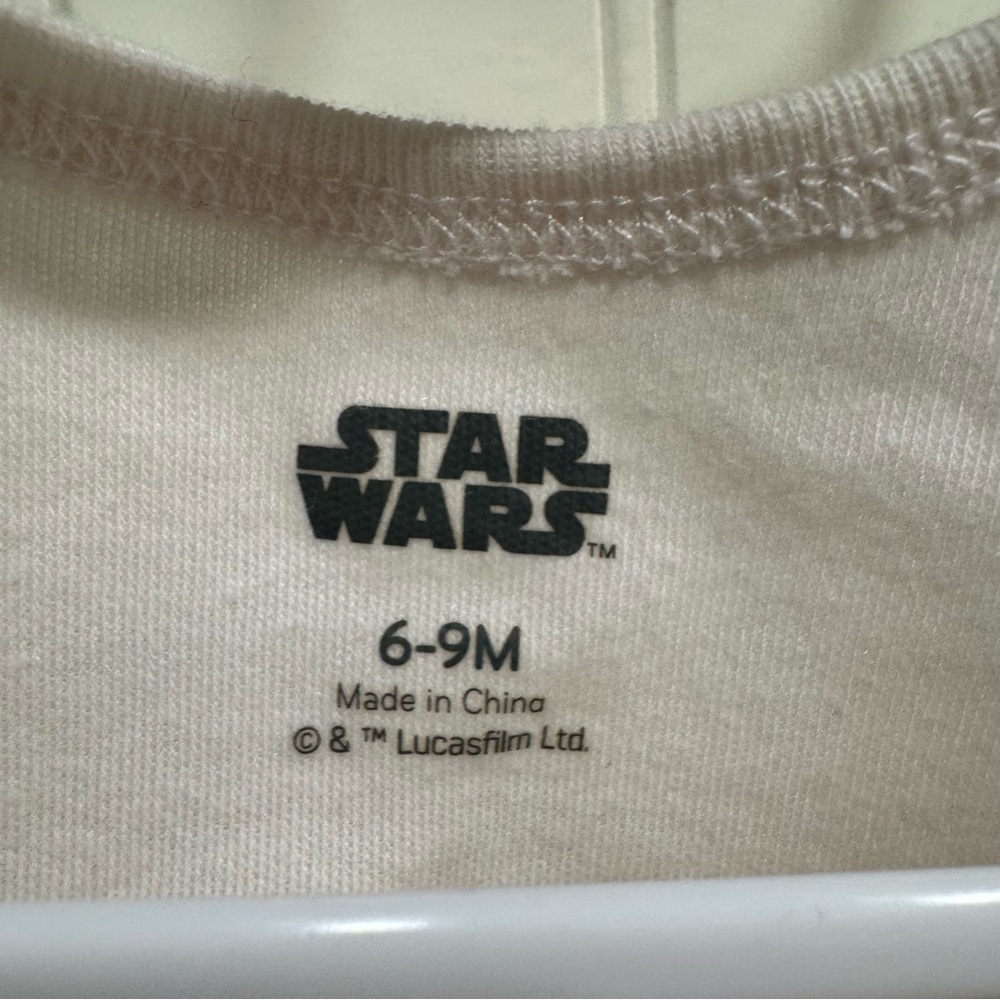 Star Wars Onesie with Baby Yoda - Cutest in the Galaxy - 6 to 9 months - Picture 2 of 3